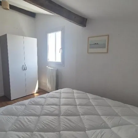 Maison De Charme Entre Plages Et Centre - 6 Pers. - Fr-1-879-26 *